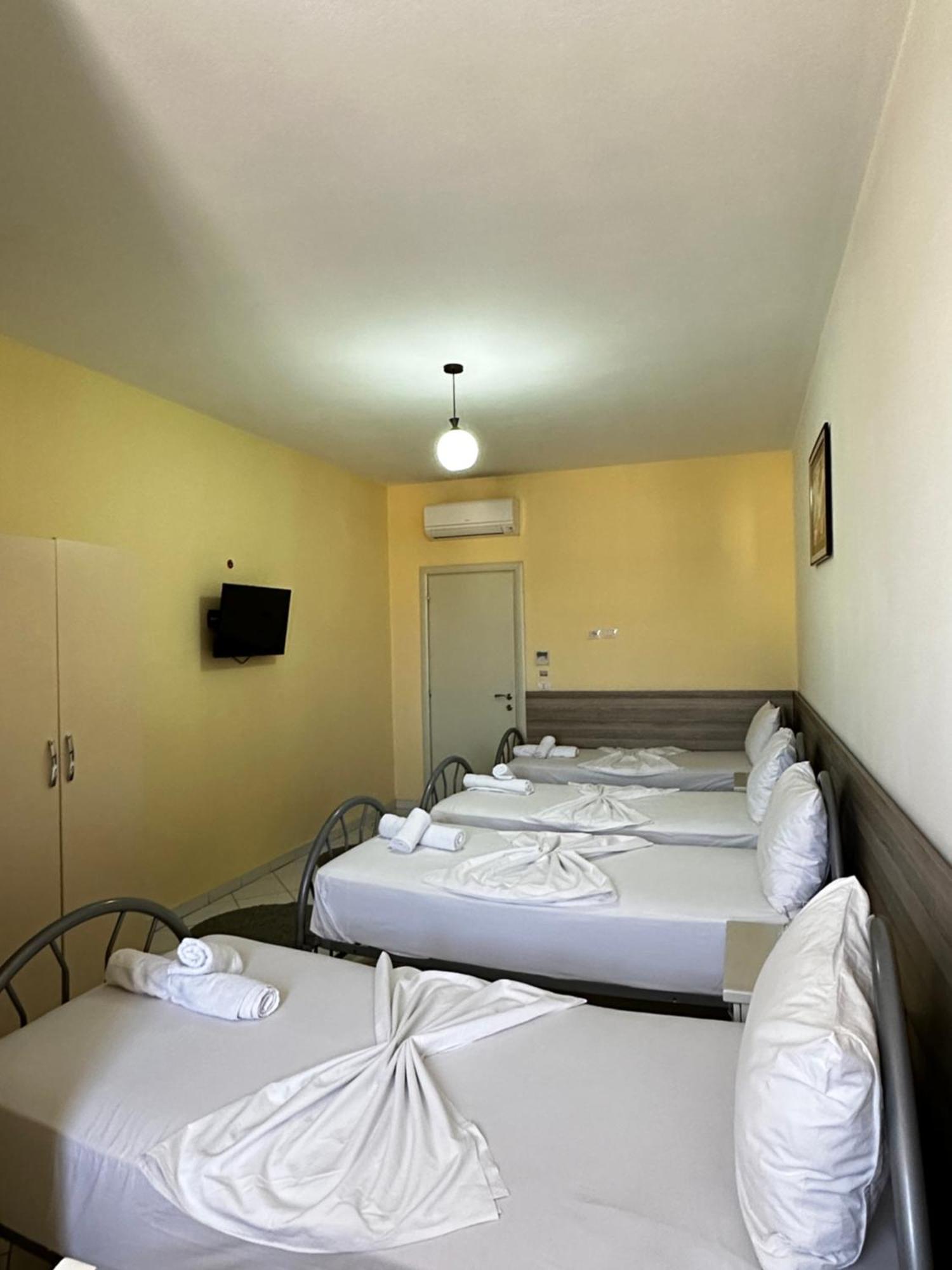 Hotel St.Pauli Shkodra Exterior foto