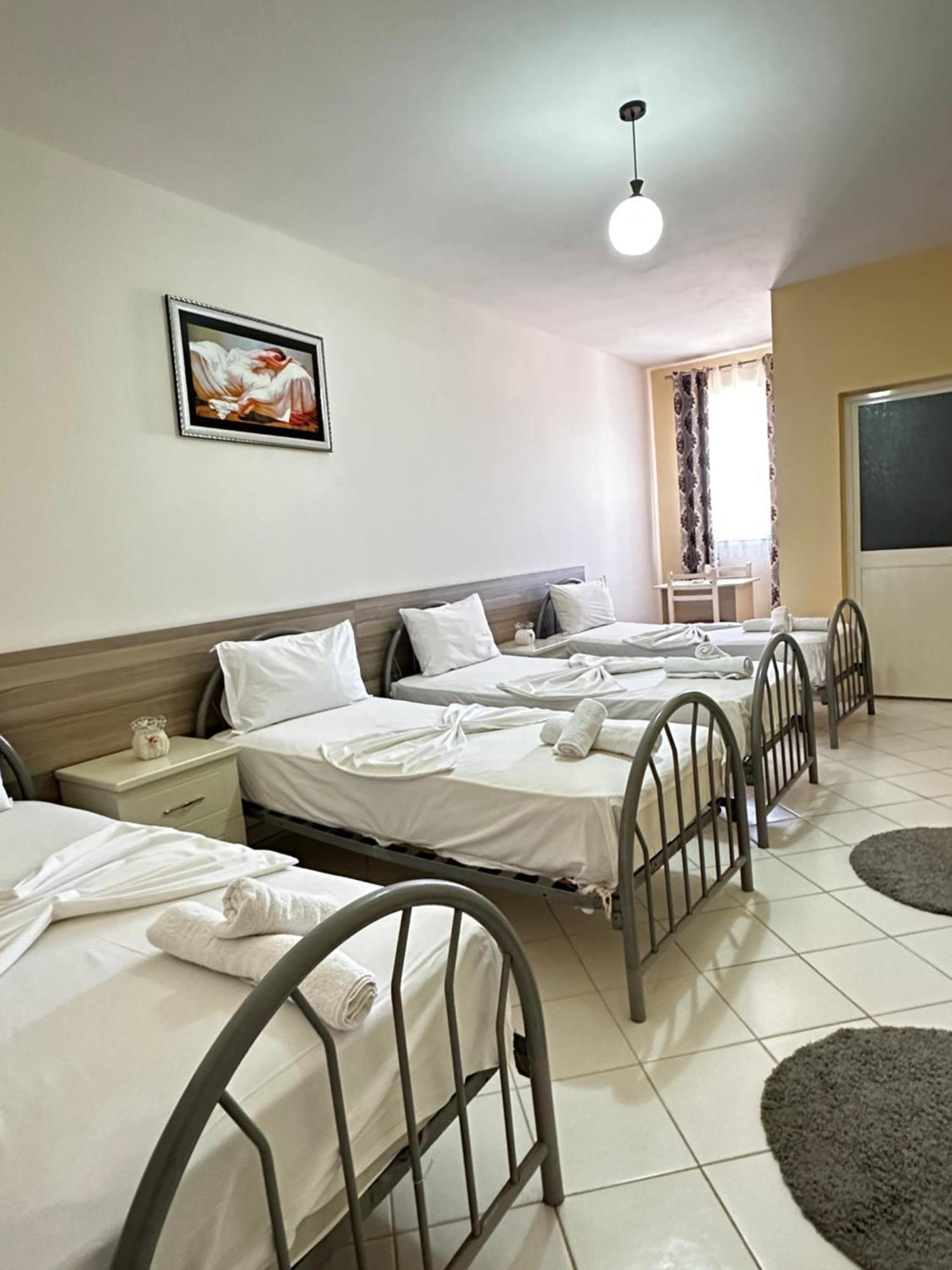 Hotel St.Pauli Shkodra Exterior foto